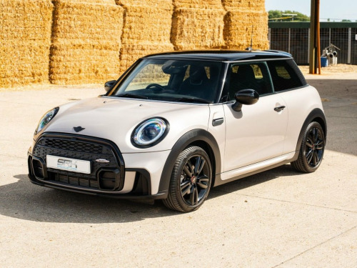 MINI Hatch  1.5 COOPER SPORT 3d 134 BHP