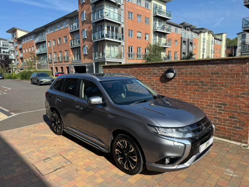 Mitsubishi Outlander  2.0 h 12kWh 4hs