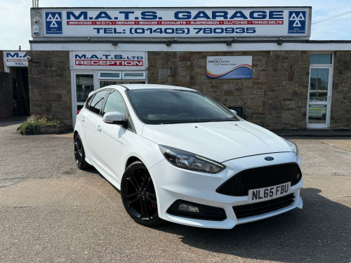 Ford Focus 2.0 T EcoBoost ST-2