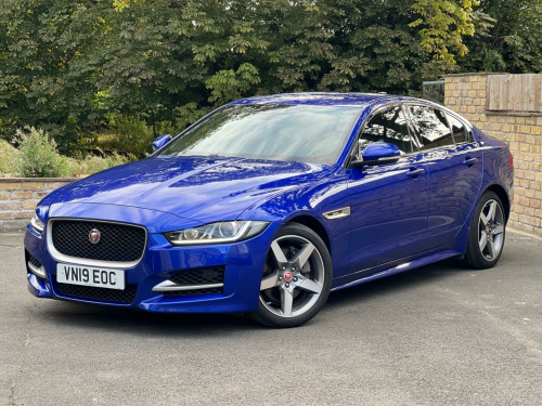 Jaguar XE 2.0 i GPF R-Sport