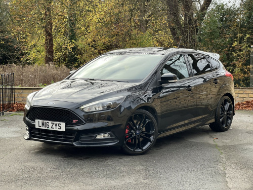 Ford Focus  2.0 T EcoBoost ST-3 