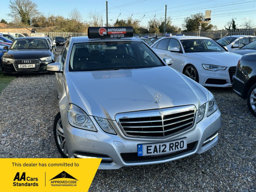 Mercedes-Benz E-Class E220 2.1 E220 CDI BlueEfficiency Avantgarde G-Tronic+ Euro 5 (s/s) 4dr