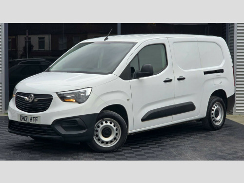 Vauxhall Combo  1.5 Turbo D 2300 Dynamic L2 H1 Euro 6 4dr