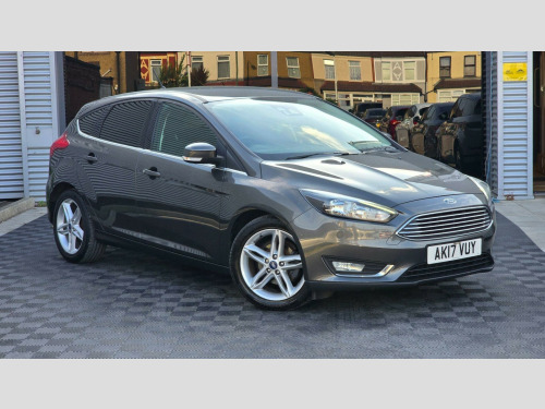 Ford Focus  1.0T EcoBoost Titanium Auto Euro 6 (s/s) 5dr