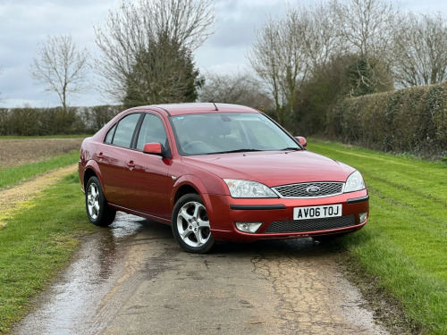 Ford Mondeo  2.0 LX 5dr