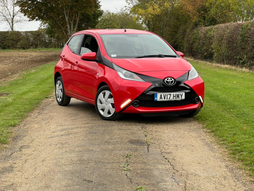 Toyota AYGO  1.0 VVT-i x-play Hatchback 5dr Petrol Manual Euro 6 (68 ps)