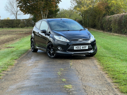 Ford Fiesta  1.6 Metal Hatchback 3dr Petrol Manual (139 g/km, 133 bhp)