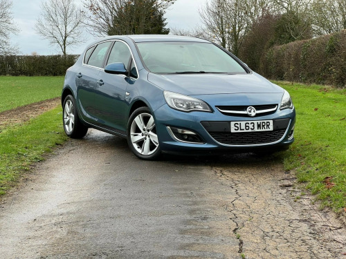 Vauxhall Astra  1.6 16v SRi Hatchback 5dr Petrol Auto Euro 5 (115 ps) 