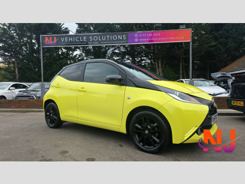 Toyota AYGO  1.0 VVT-i x-cite 3 Yellow Bi-Tone Hatchback 5dr Petrol Manual Euro 6 (68 ps