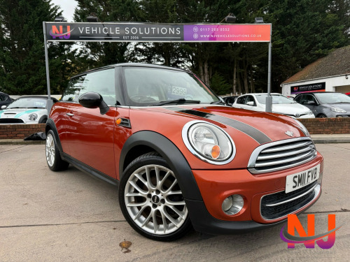 MINI Hatch  1.6 Cooper D Hatchback 3dr Diesel Manual Euro 5 (s/s) (112 ps)