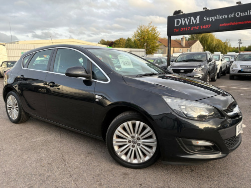 Vauxhall Astra  1.6 16v Excite Hatchback 5dr Petrol Manual Euro 5 (115 ps)