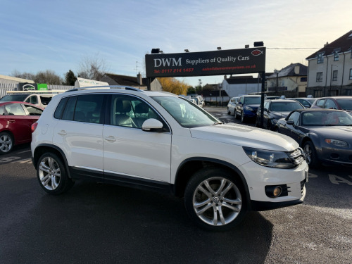 Volkswagen Tiguan  2.0 TDI BlueMotion Tech Sport SUV 5dr Diesel DSG 4WD Euro 5 (s/s) (140 ps)