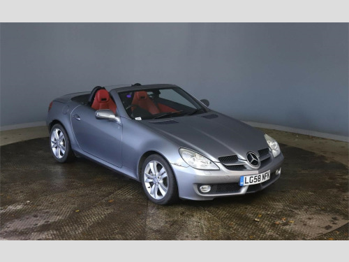 Mercedes-Benz SLK SLK350 3.5 SLK350 Convertible 2dr Petrol G-Tronic Euro 4 (305 ps)