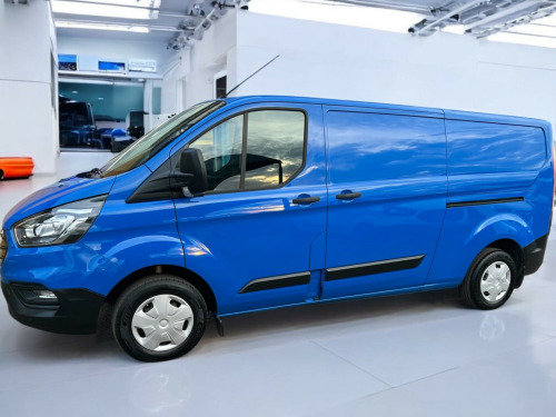 Ford Transit Custom  2.0 EcoBlue 130ps Low Roof Trend Van