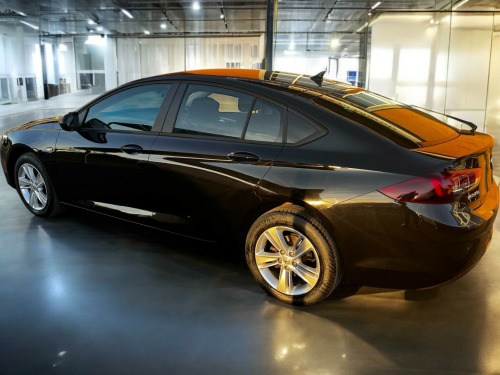 Vauxhall Insignia  1.5 Turbo D SE Nav 5dr