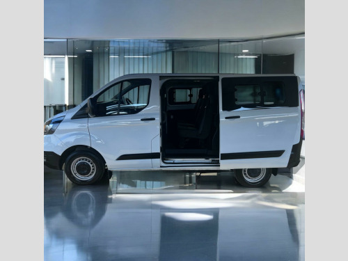 Ford Transit Custom  2.0 EcoBlue 105ps Low Roof D/Cab Leader Van