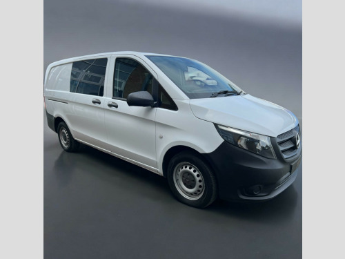 Mercedes-Benz Vito  114CDI Pure Crew Van 7G-Tronic