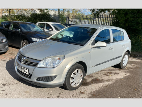 Vauxhall Astra  1.8i 16v Life Hatchback 5dr Petrol Automatic (187 g/km, 138 bhp)