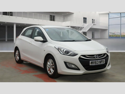 Hyundai i30  1.4 Active Hatchback 5dr Petrol Manual Euro 5 (100 ps)