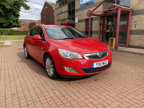 Vauxhall Astra  1.6 16v SE Hatchback 5dr Petrol Auto Euro 5 (115 ps)