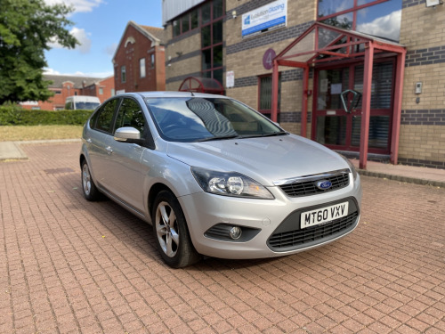Ford Focus  1.6 Zetec Hatchback 5dr Petrol Manual (161 g/km, 99 bhp)