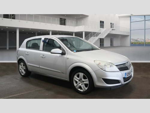 Vauxhall Astra  1.6i 16v Club Hatchback 5dr Petrol Manual (155 g/km, 113 bhp)