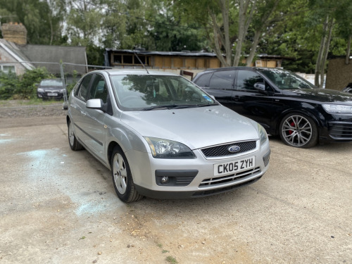 Ford Focus  1.6 Zetec Climate Hatchback 5dr Petrol Manual (161 g/km, 99 bhp)