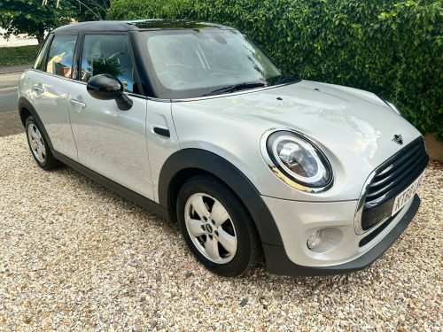 MINI Hatch  1.5 Cooper Euro 6 (s/s) 5dr