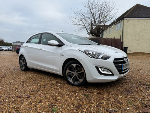 Hyundai i30  1.4 Blue Drive SE Hatchback 5dr Petrol Manual Euro 6 (s/s) (100 ps)