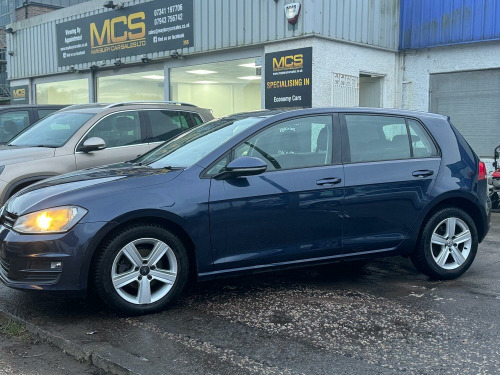 Volkswagen Golf  1.6 TDI BlueMotion Tech Match