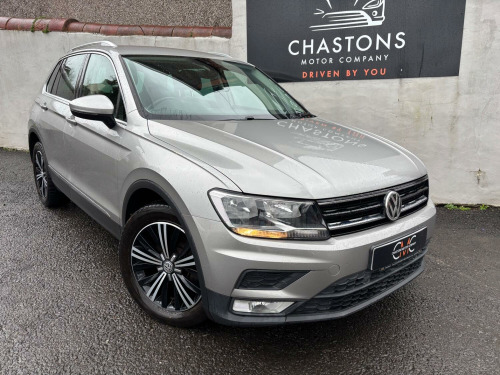 Volkswagen Tiguan  2.0 TDI BlueMotion Tech SE Navigation