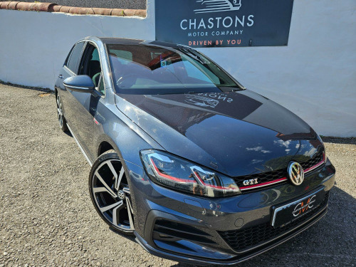 Volkswagen Golf 2.0 TSI GTI