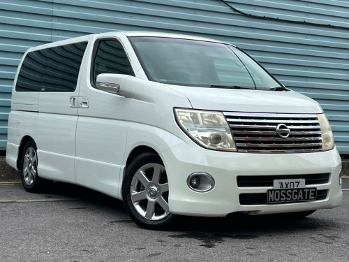 Nissan Elgrand  