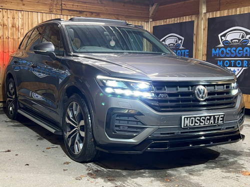 Volkswagen Touareg  3.0 TDI V6 R-Line Tech Tiptronic 4Motion Euro 6 (s/s) 5dr