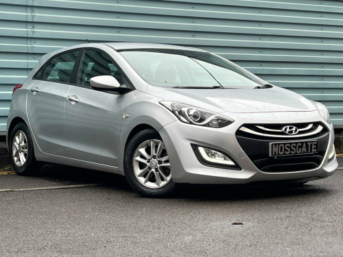 Hyundai i30  1.6 CRDi Active Auto Euro 5 5dr