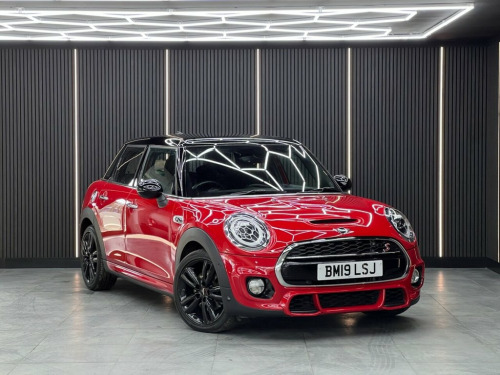 MINI Hatch  2.0 Cooper S Sport Hatchback 5dr Petrol Steptronic