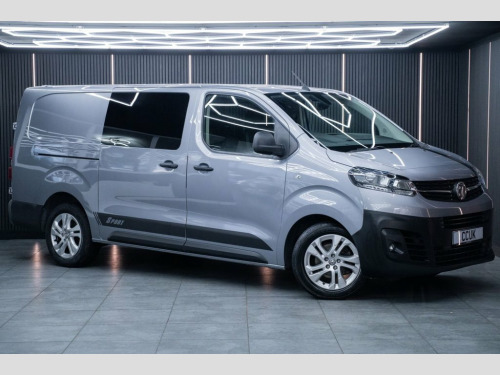 Vauxhall Vivaro  2.0 Turbo D 3100 Dynamic Crew Van Double Cab 6dr D