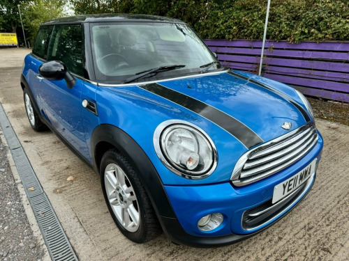 MINI Hatch  1.6 COOPER PIMLICO 3d 121 BHP