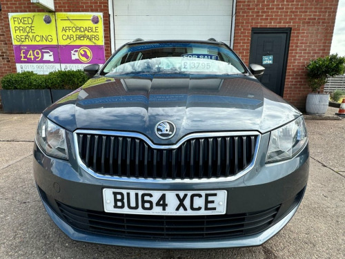 Skoda Octavia  1.6 TDI S Estate 5dr Diesel Manual Euro 5 (s/s) (1