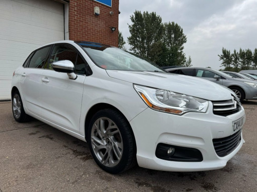 Citroen C4  1.6 VTi Selection Hatchback 5dr Petrol Manual Euro