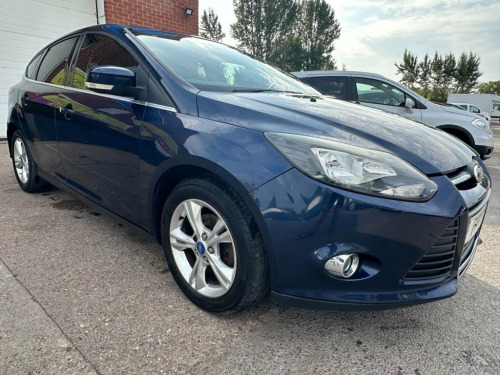 Ford Focus  1.6 Zetec Hatchback 5dr Petrol Manual Euro 5 (105 