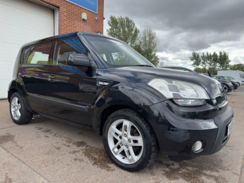 Kia Soul  1.6 CRDi 2 SUV 5dr Diesel Manual Euro 4 (126 bhp)