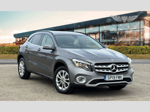Mercedes-Benz GLA-Class GLA200 1.6 GLA200 SE