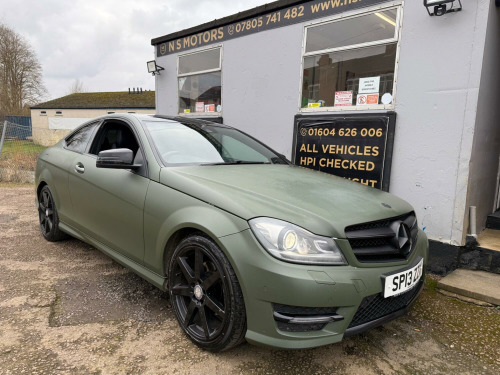 Mercedes-Benz C-Class C220 2.1 C220 CDI BlueEfficiency AMG Sport