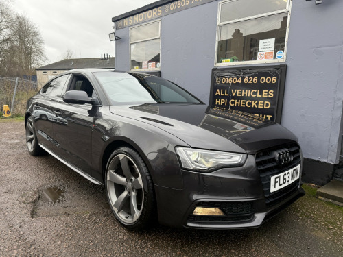 Audi A5  2.0 TDI Black Edition 