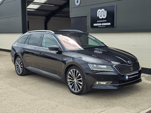 Skoda Superb  2.0 TDI Laurin & Klement Estate 5dr Diesel Manual 