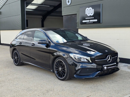 Mercedes-Benz CLA  2.0 CLA220 AMG Line Night Edition (Plus) Shooting 