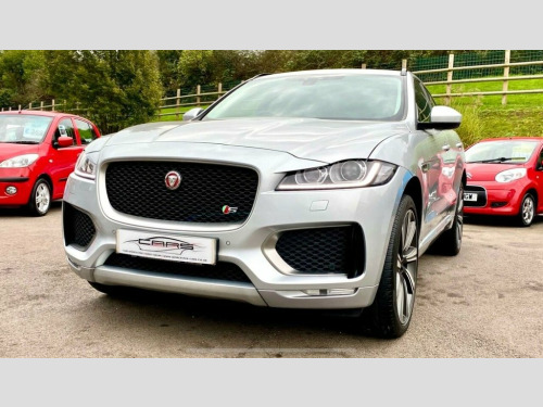 Jaguar F-PACE  3.0 D300 V6 S SUV 5dr Diesel Auto AWD Euro 6 (s/s)