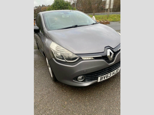Renault Clio  0.9 TCe Dynamique MediaNav Hatchback 5dr Petrol Ma 