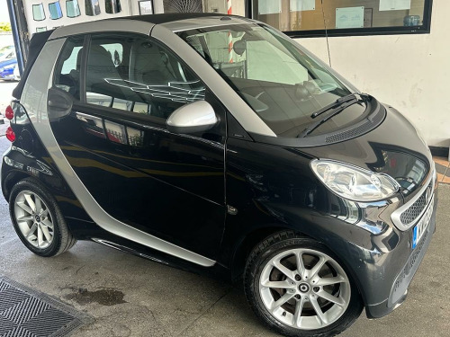 Smart fortwo  1.0 MHD Passion Cabriolet SoftTouch Euro 5 (s/s) 2dr